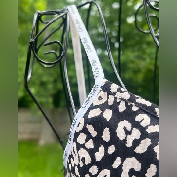 Calvin Klein Medium Sleepwear Black and Off White Camisole spaghetti strap top - Picture 14 of 16